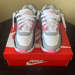 Girls Nike Air Max  👟 👟